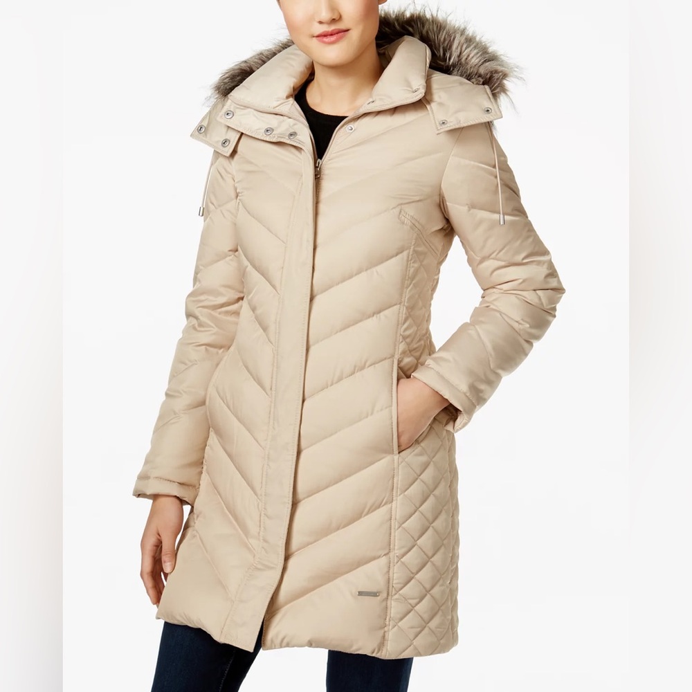 Kenneth Cole Reaction Beige Puffer Coat with Faux Fur Hood size small